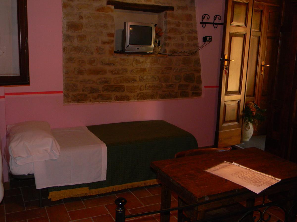 Azienda Agrituristica Colle San Giorgio Castiglione Messer Raimondo Exteriér fotografie